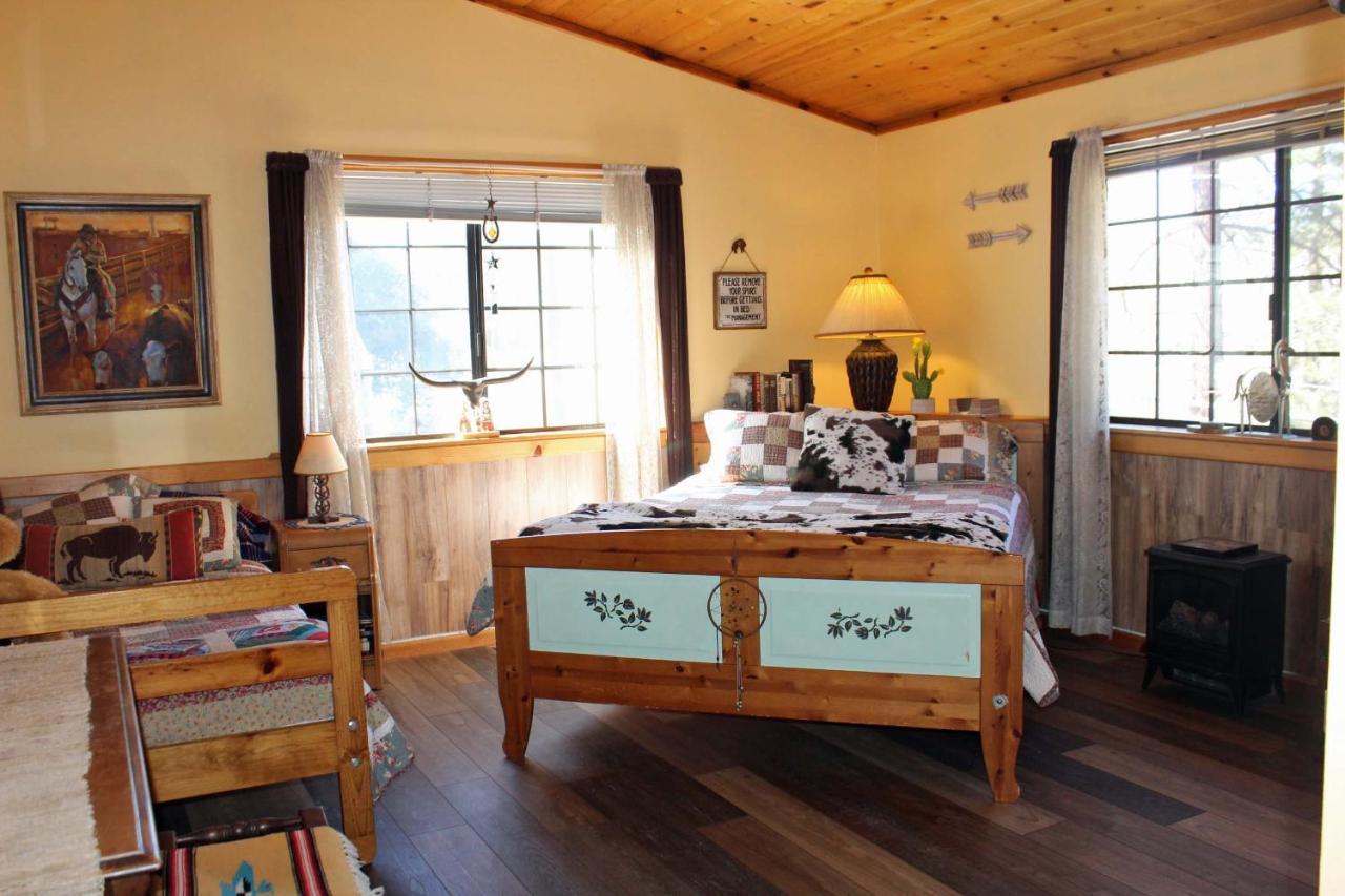 The Old Bear Bnb Pine Mountain Club Εξωτερικό φωτογραφία